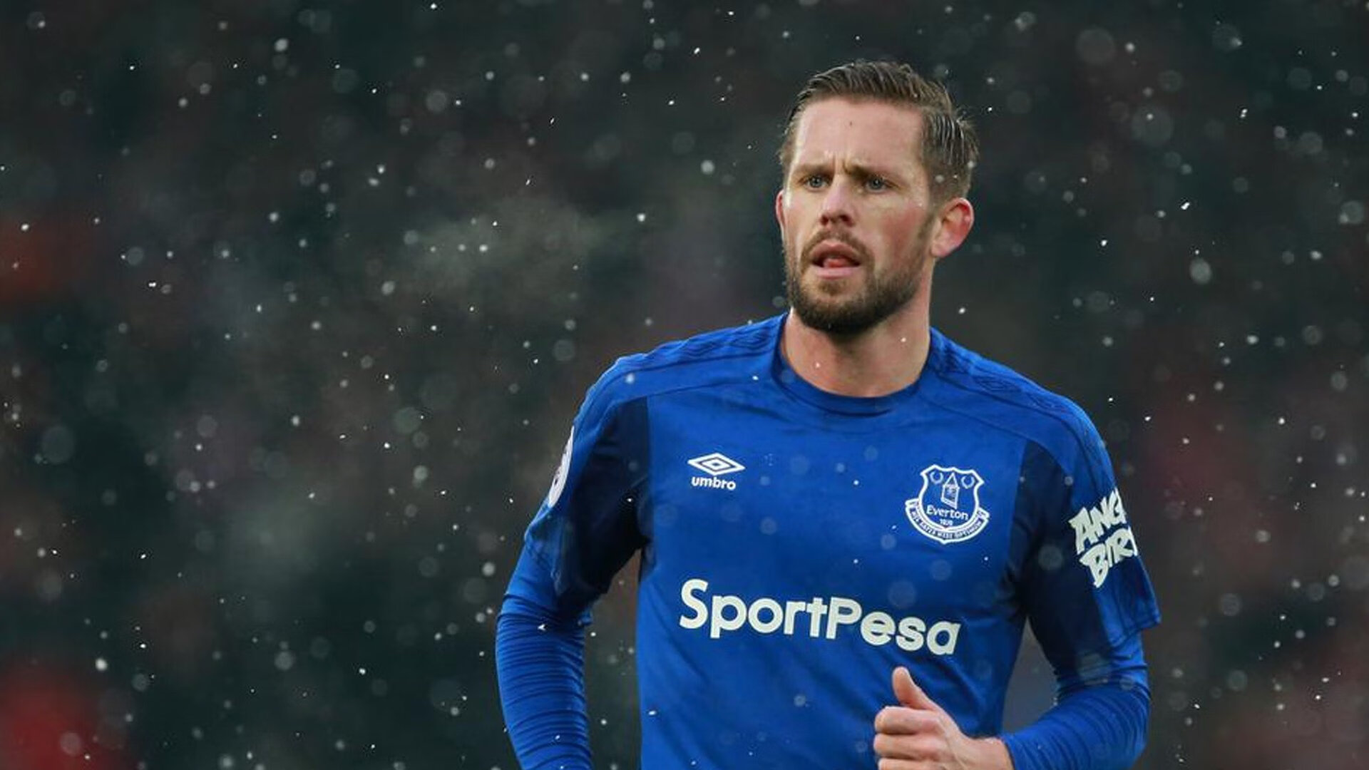 足球直播间互动功能增强球迷粘性，足球直播话术