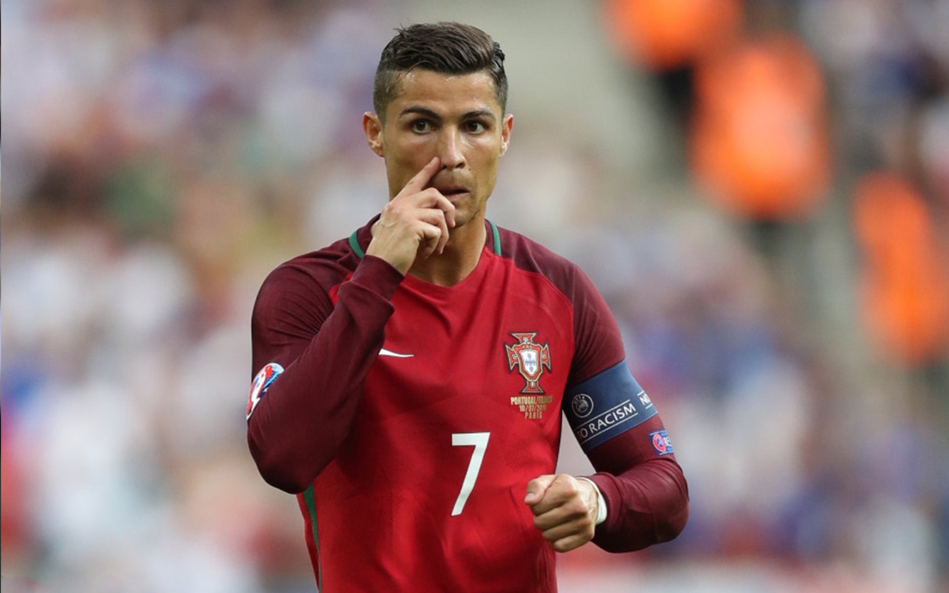 开云体育下载-非洲沙漠耐力跑，勇者穿越荒漠挑战极限，非洲南部的沙漠